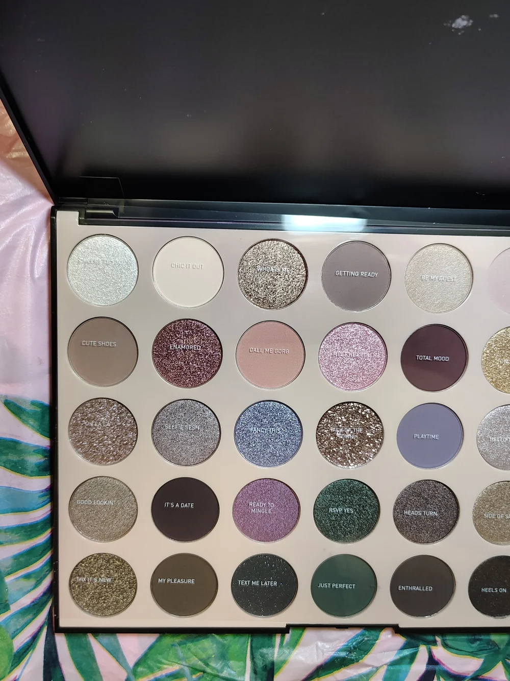 Morphe 35C Eyeshadow Palette - Versatile Neutral & Pink Shades